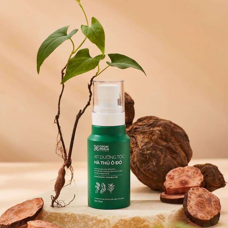 Cocayhoala Xịt dưỡng tóc Hà Thủ Ô Đỏ 100g thumb 2