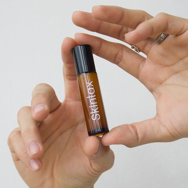 Skinlax Tinh chất dưỡng hồng môi 10ml 2