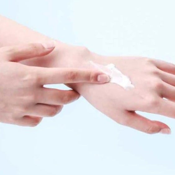 Round lab Kem dưỡng da tay Birch Juice Hand Cream 30ml 3