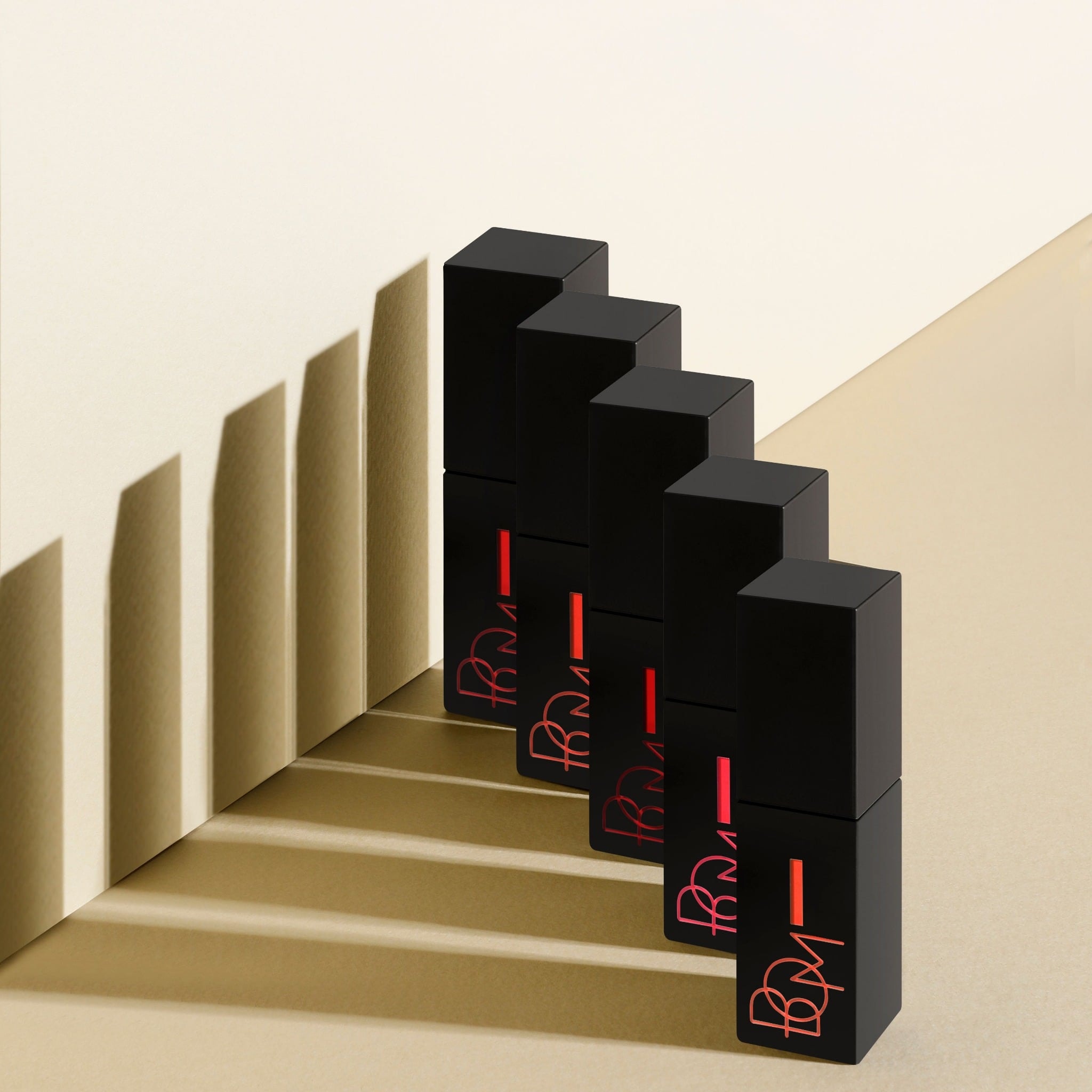 Son kem BOM Matt Holic Tint 3