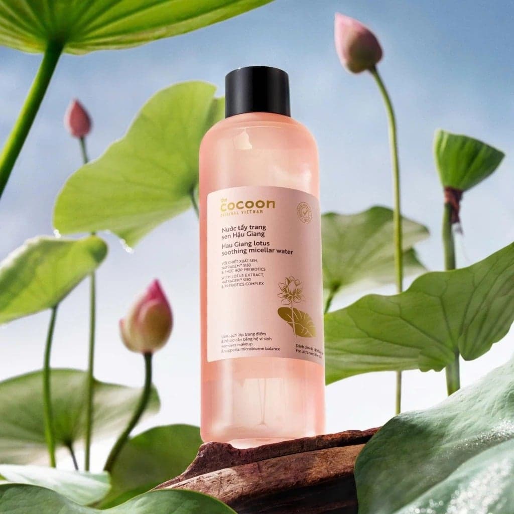 Cocoon Nước tẩy trang Sen Hậu Giang Lotus Soothing Micellar Water thumb 2