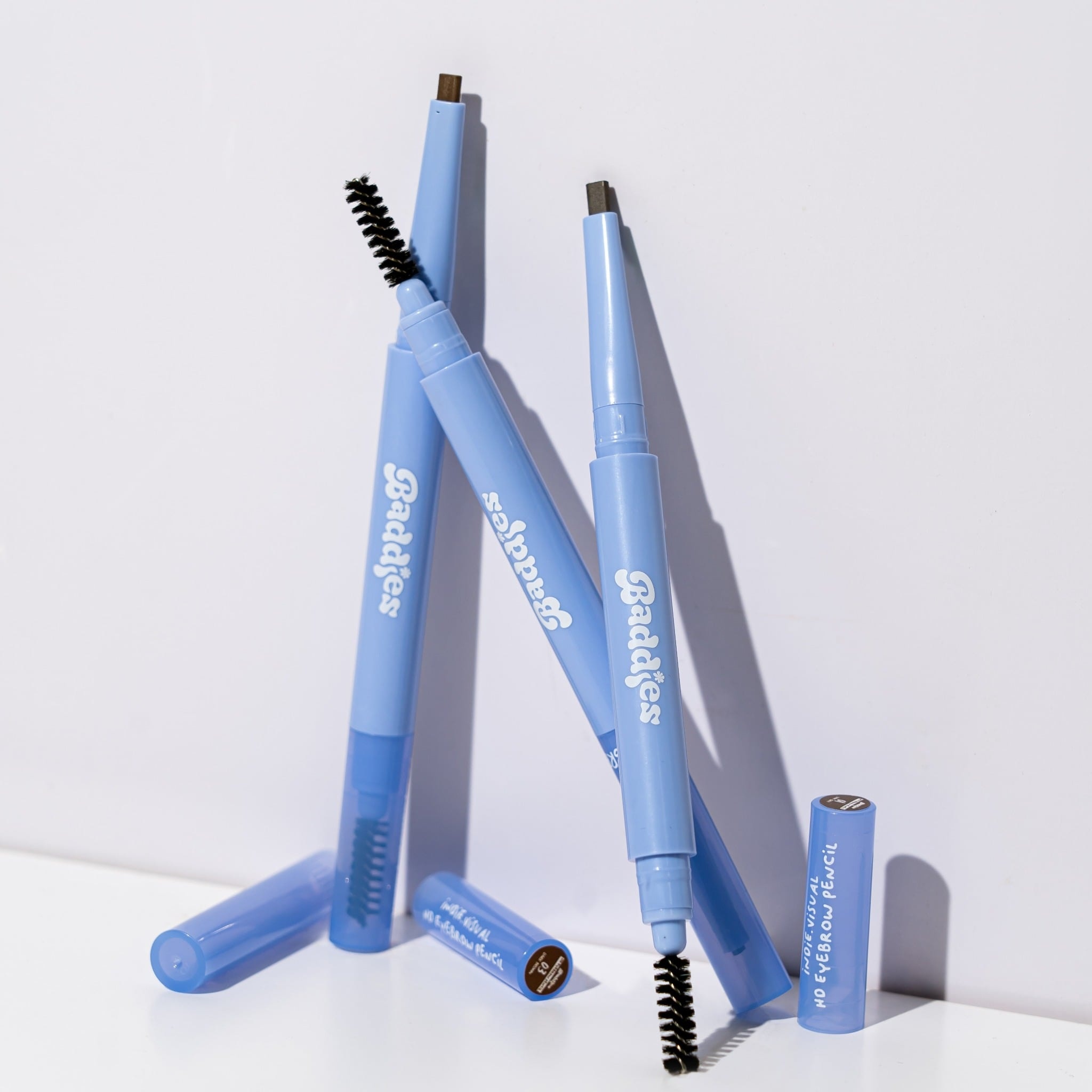 Baddies Chì kẻ mày HD Eyebrow Pencil 0.2g 2